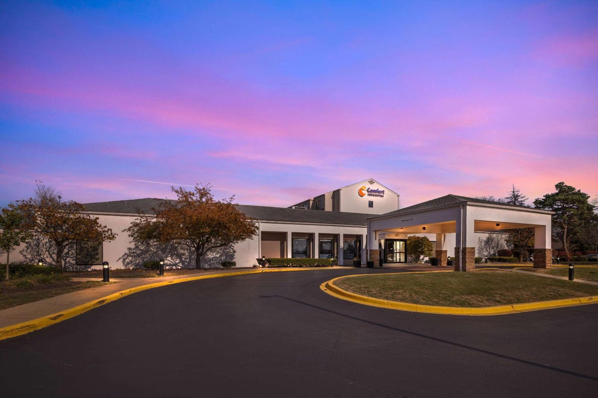 Comfort Inn & Suites Arlington Heights - Buffalo Grove Buitenkant foto