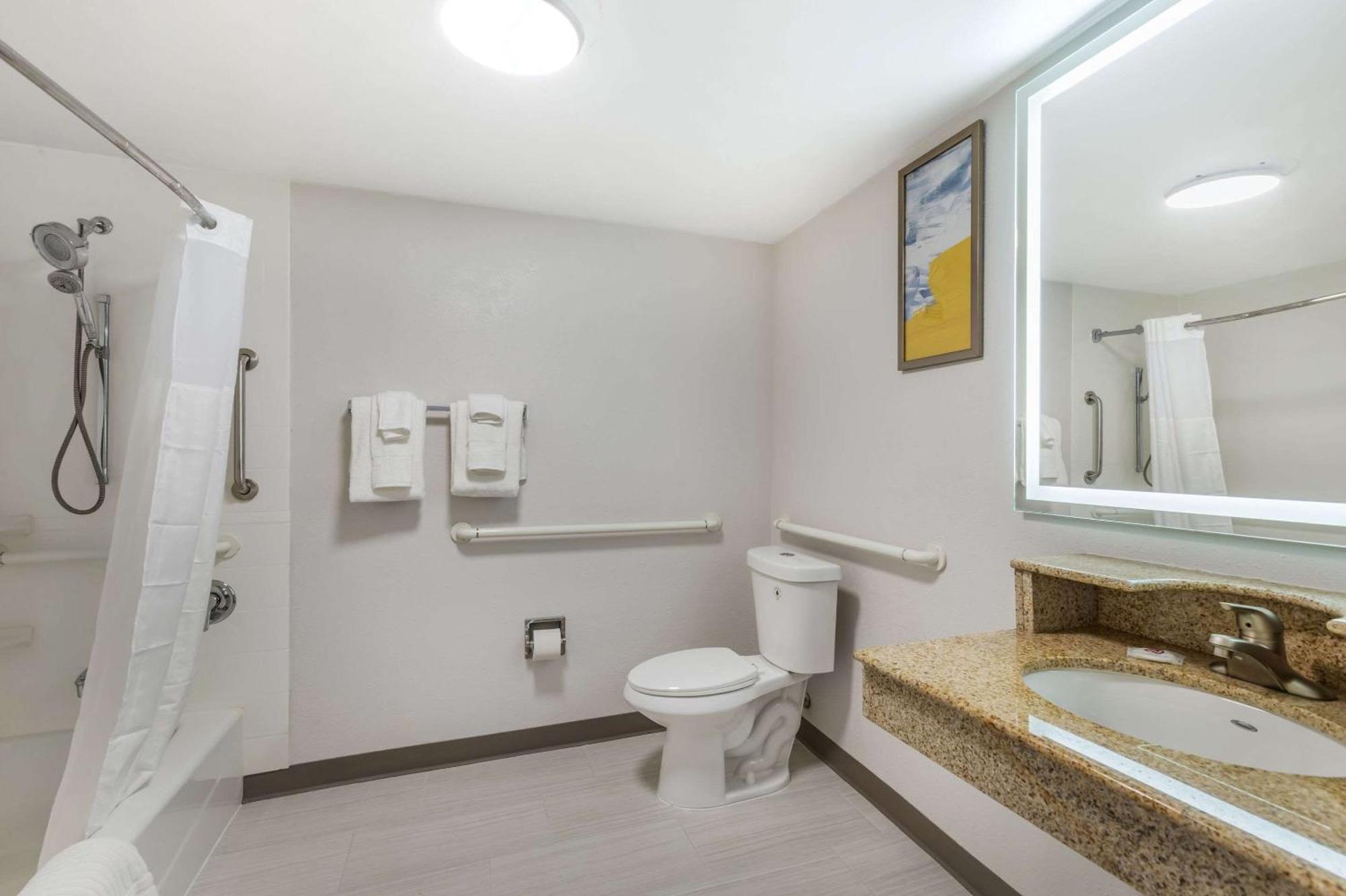 Comfort Inn & Suites Arlington Heights - Buffalo Grove Buitenkant foto